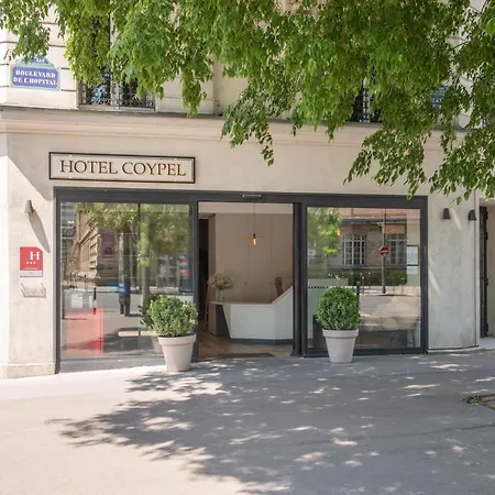 Coypel By Magna Arbor Hotel Parigi
