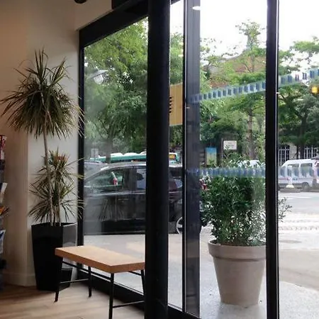 Coypel By Magna Arbor Hotel Parigi