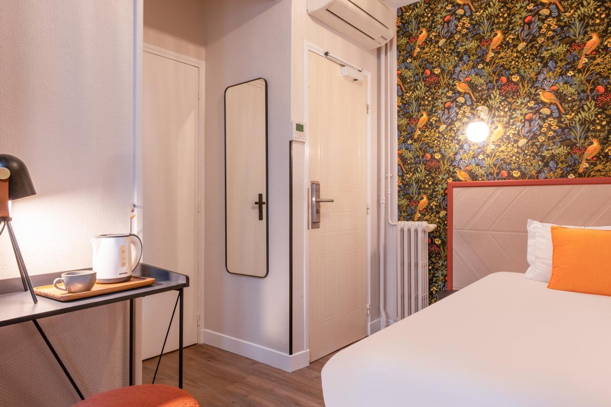 Coypel By Magna Arbor Hotel Parigi