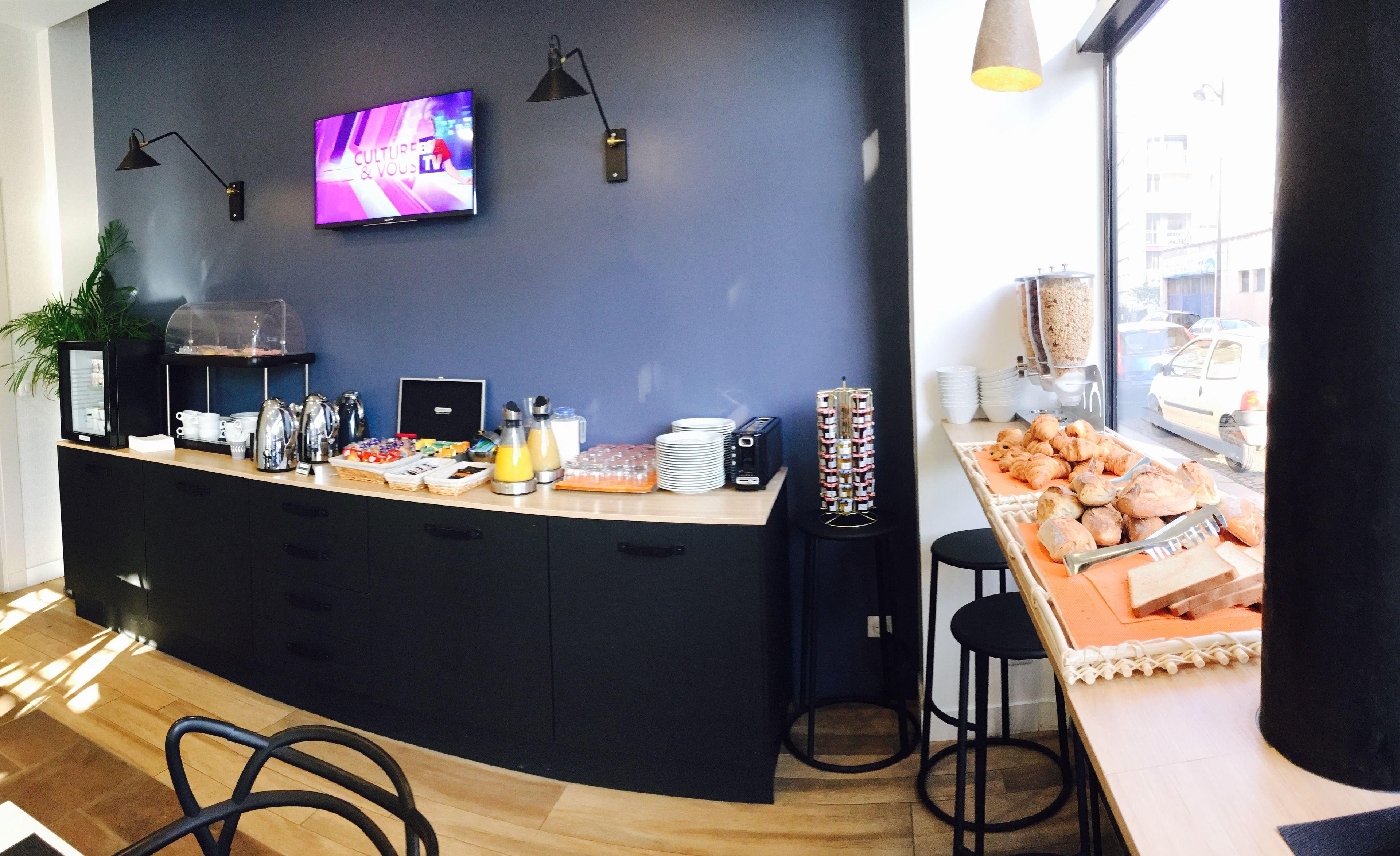 Coypel By Magna Arbor