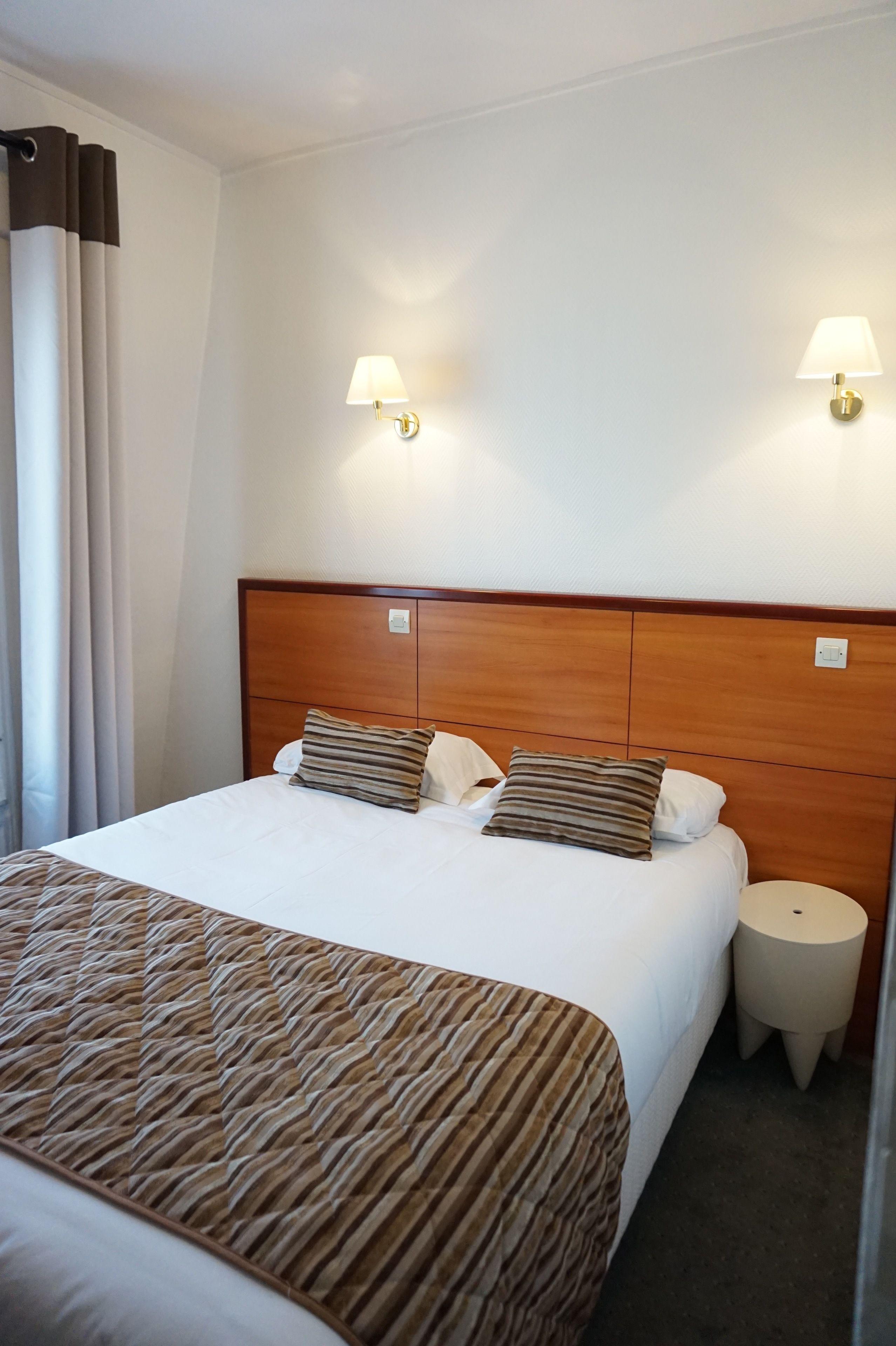 Coypel By Magna Arbor Hotel Parigi